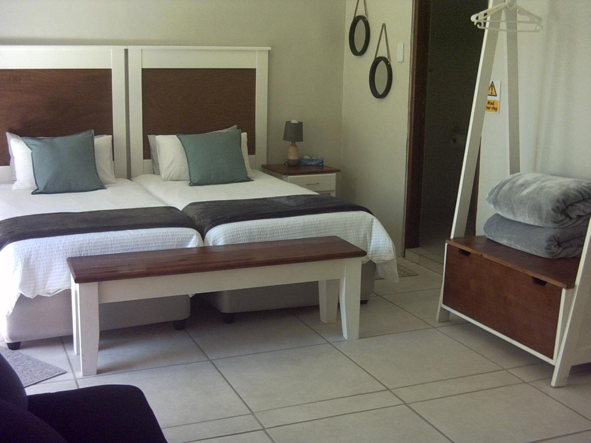 Tranquility Self Catering Hotel Luderitz ภายนอก รูปภาพ
