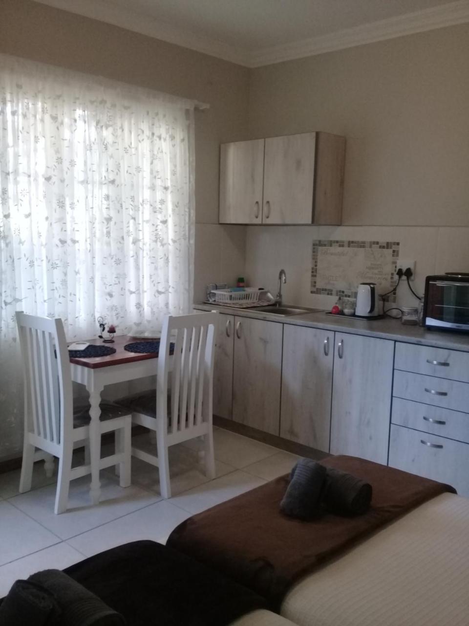 Tranquility Self Catering Hotel Luderitz ภายนอก รูปภาพ