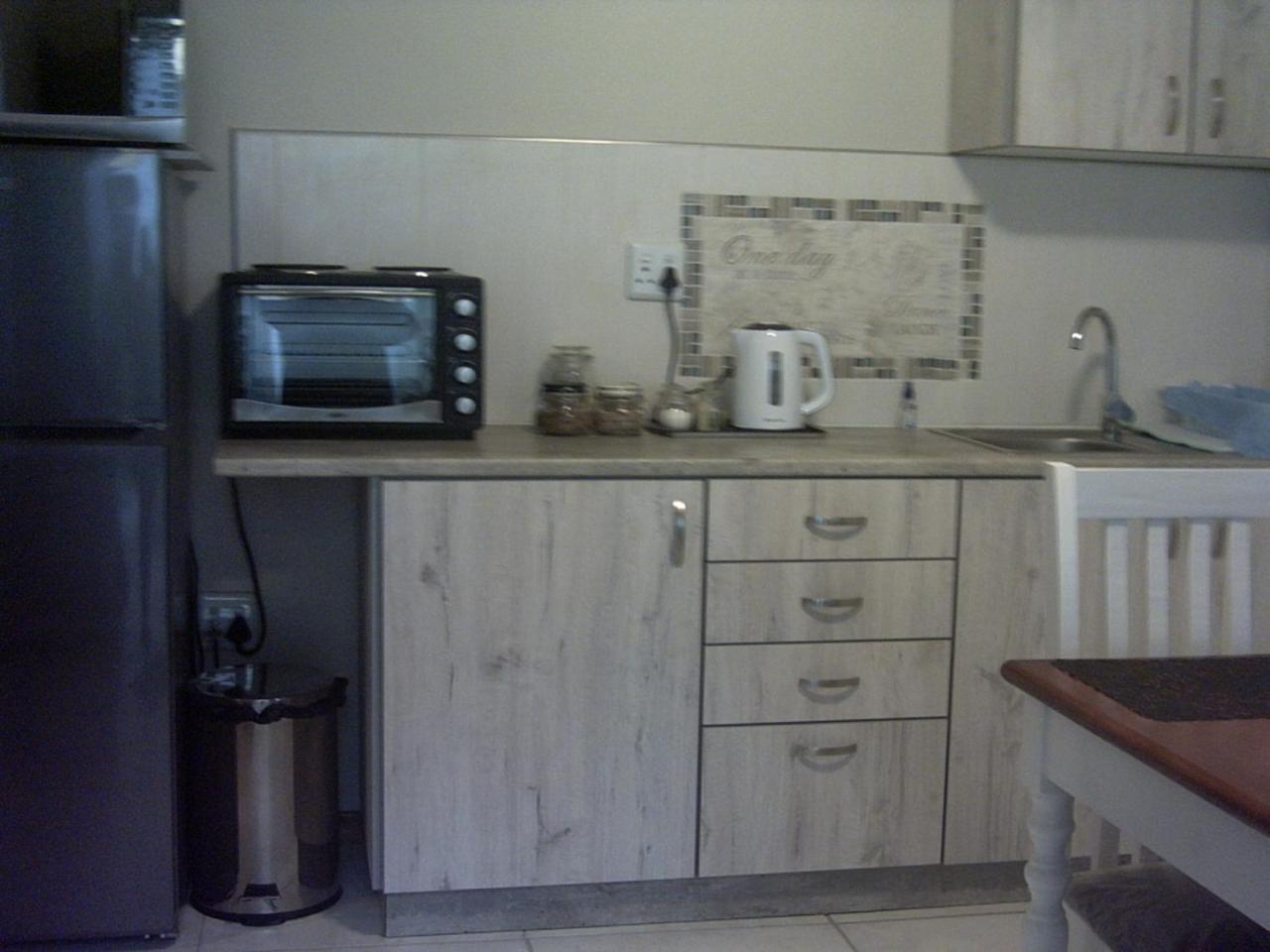 Tranquility Self Catering Hotel Luderitz ภายนอก รูปภาพ