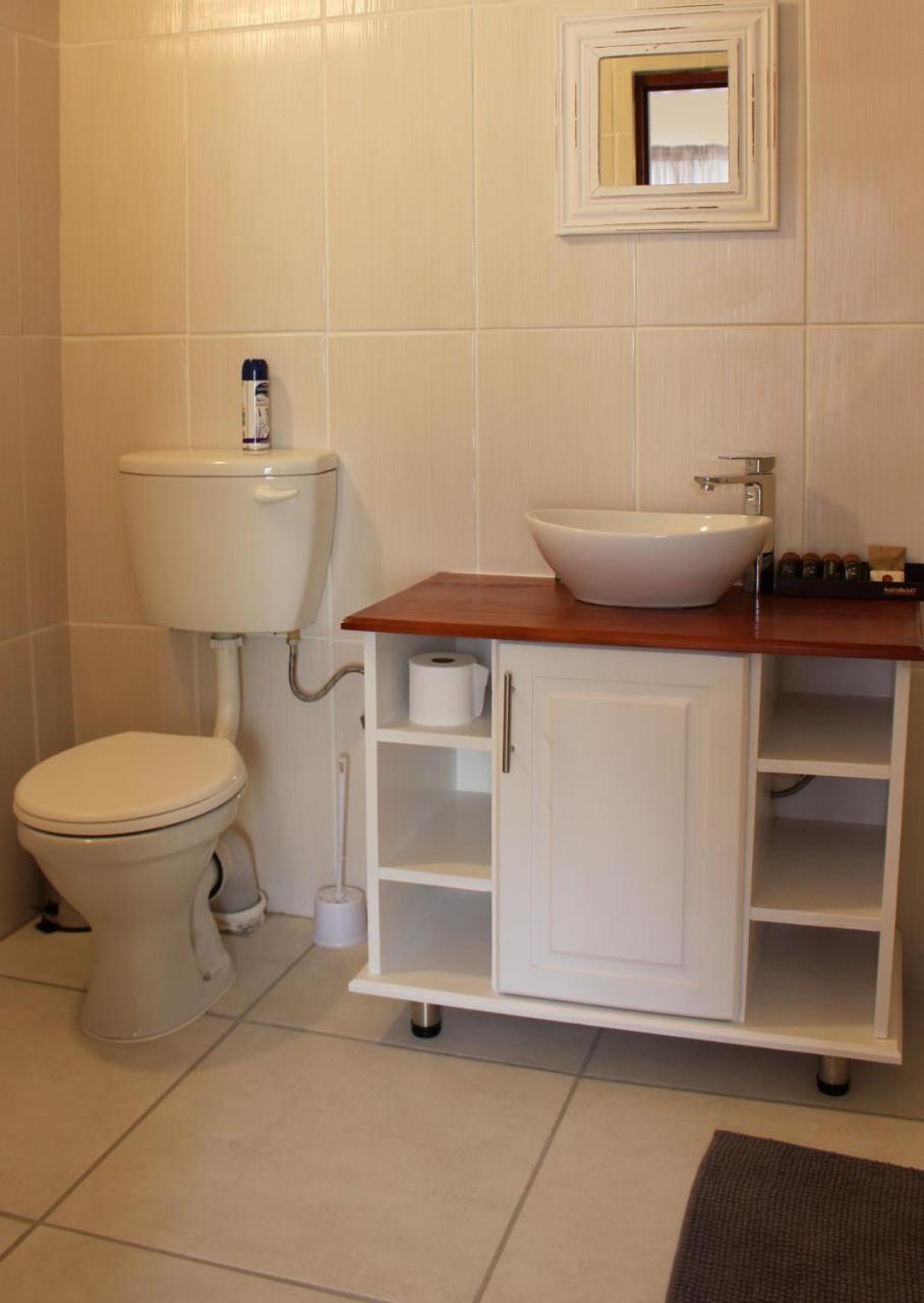 Tranquility Self Catering Hotel Luderitz ภายนอก รูปภาพ