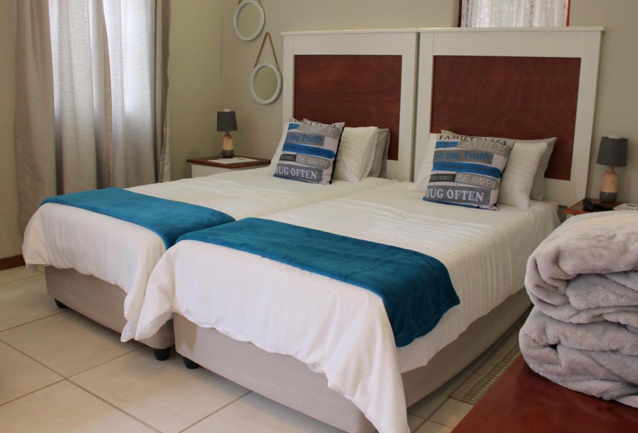Tranquility Self Catering Hotel Luderitz ภายนอก รูปภาพ